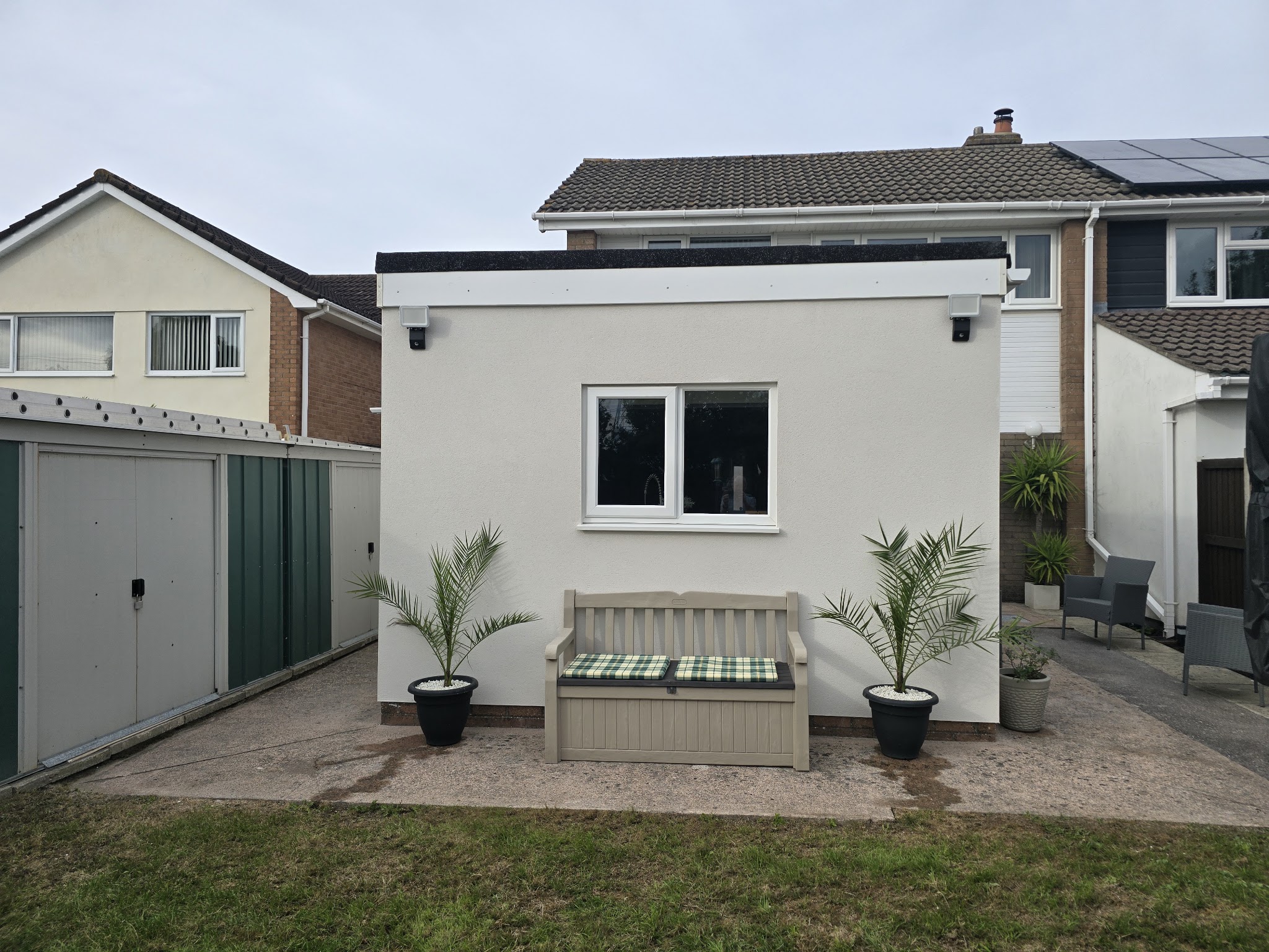 The same extension after rendering, finished off-white